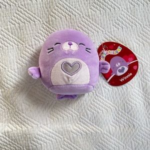 BNWT Winnie Walrus Mini Squishmallow Plush Toy